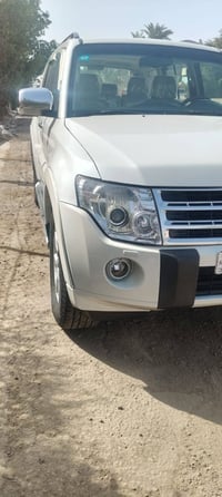 باجيرو موديل 2010خليجي حبتور فول مواصفات فتحه سقف تحكم ستيرن ثلاث جهات...