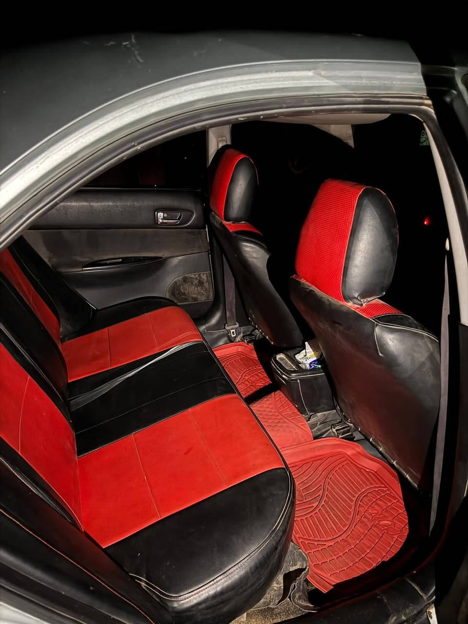 السلام عليكم سياره مازدا زوم 6 موديل 2003 رقم بغداد انكليزي بأسمي محرك گير تخم تاير تبريد شغال  مشط استيرن حاوية  نقصها صدر امامي ودعامية خلفية صبغ مكانها بغداد الكرادة أو واسط الزبيدية /السعر 45 وبيها مجال قليل *********** /***********
