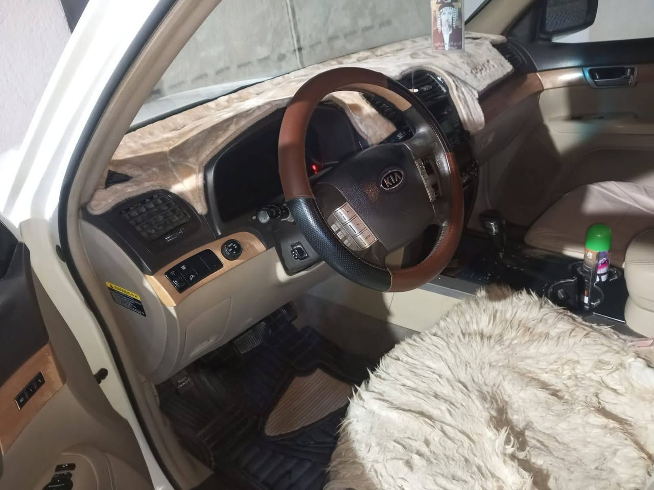 سلام عليكم كيه موهافي موديل 2012السياره نضيفه وجاهزه من كلشي فول 1على1 كشنات كهربايات جنطه شفط كامره خلفيه بصمت ابواب بصمت تشقيل سياره وارد خليجي  رقم بقداد سنويه بسمي تحويل ثاني يوم مكان السياره سماوء قضا الخضر والستفسار على هاضه الرقم وبي واتساب ***********
