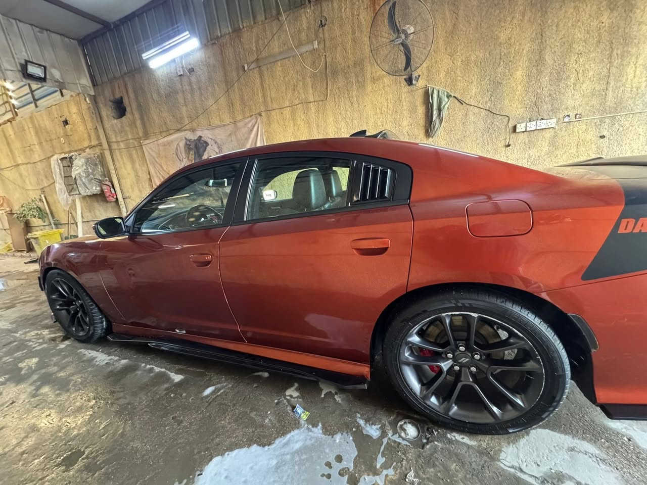 السلام عليكم للبيع جارجر 2021 دايتونا حادثها جاملغ وبنيد فقط الشاصي مكفوله بدايه لغد مصبوغ والباقي مكفوله باسمنا ماشي 63كيلو مكان السياره حي اور الاتصال ***********
السعر 205$
