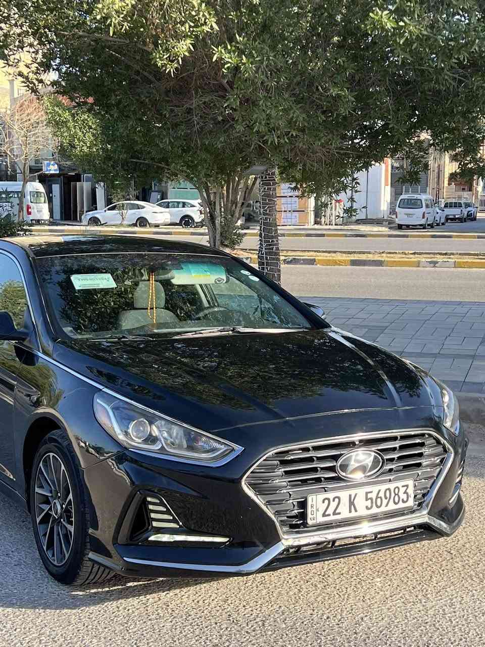 للبيع سيارة: هونداي  سوناتا   
•الضرر: جاملغ وبنيد ( بدون دواخل )
•الرقم: اربيل
•الايرباكات: بدون ايرباك

•المواصفات :
▪️السيارة: هونداي 
▪️الموديل: 2018
▪️المحرك: 2.4 لتر 
▪️العداد: 90 الف مايل
▪️حجم الويل: ويل كب حجم 18 آنش مع طقم تايرات بحاله ممتازه
▪️لايتات زينون مع حاجب LED  مع كشافات دعامية زينون
▪️بصمات عدد 2 للأبواب مع بصمة تشغيل وتشغيل عن بعد
▪️حساس خلفي
▪️كامرة خلفية دوارة اصل مع الستيرن
▪️شاشة الدشبول حجم كبير للتحكم بايعازات السيارة
▪️گير شفتر بالستيرن للتحكم بالگير العادي
▪️غرفة السيارة مخمل اسود اصل
▪️قطعتين تبريد امامي وخلفي
▪️تدفئة  لكشنات المقدمة
▪️سستم صوت
▪️تحكم ستيرن جهتين بلوتوث وحاكية وكروس سرعة وتحكم صوت 
▪️نظام ABS مانع انزلاق
▪️السيارة جديدة وبوضع الشركة.

السعر المطلوب : 135 ورقه ( مع المجال البسيط )
 
الاتصال على: ***********
