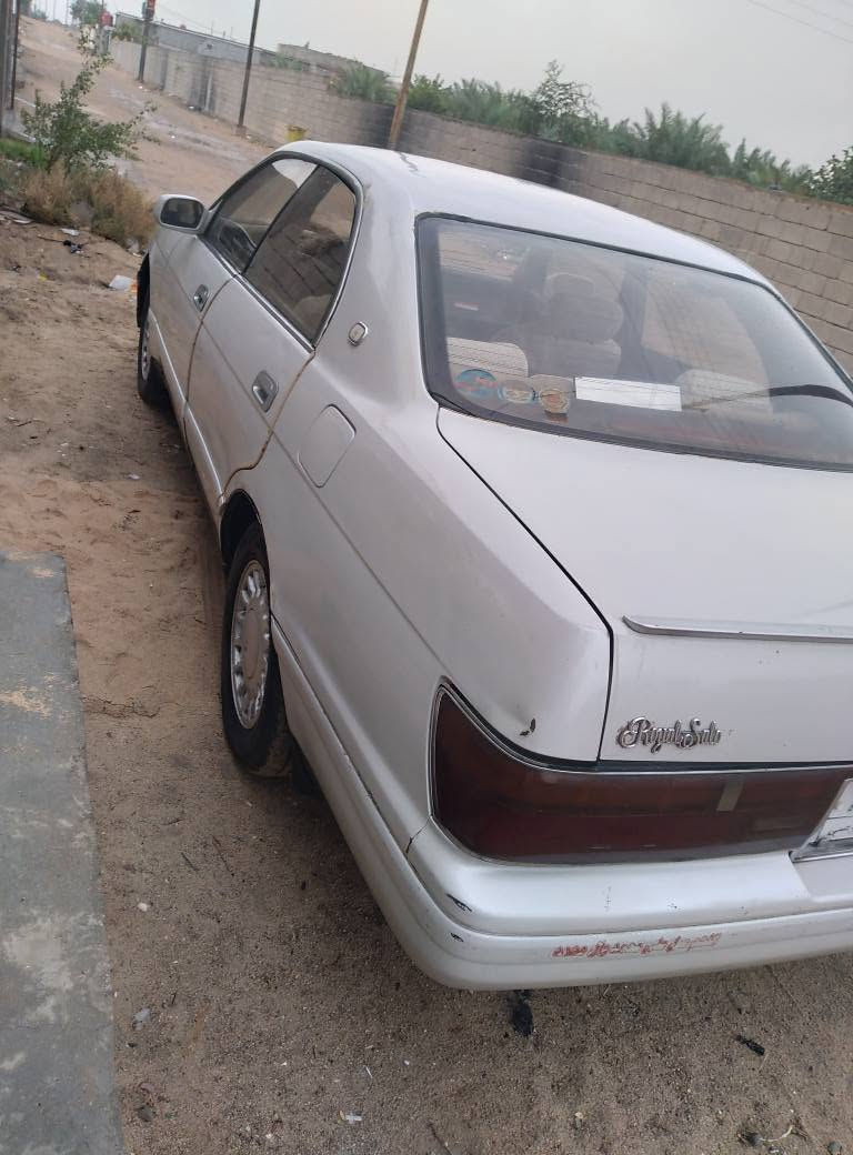 بطه فصل موديل 1991 سنويه مشروع وطني لل 2027 امداور مباشر كفاله كص ونقل مكينه وكير البدي مثل ما موضح بالصور بيه رشات تبريد منظومه جديده قبل شهر شادها حداده 70 بلميه العنوان البصرة  *********** الزبير, البصرة
