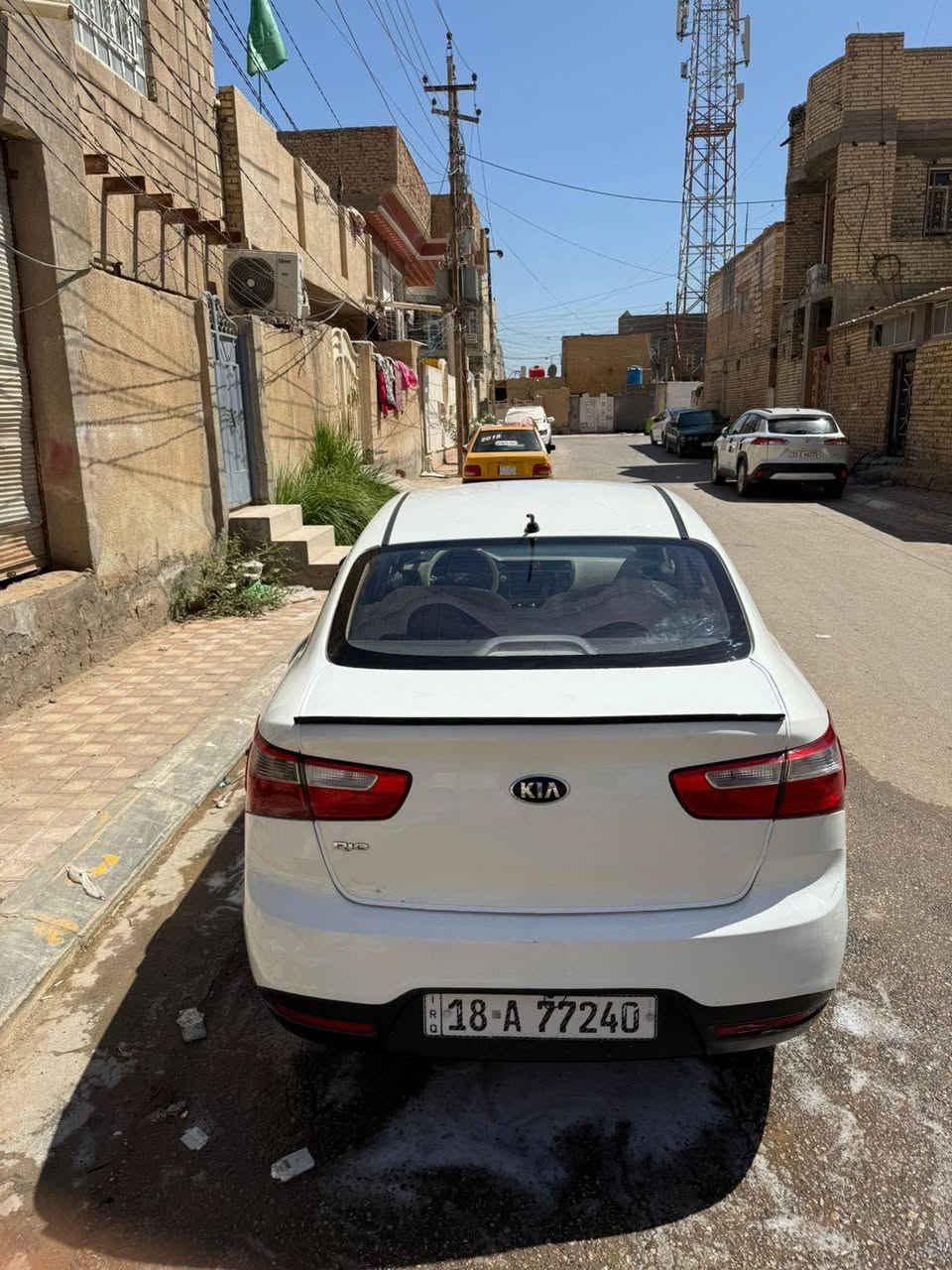 بيع او مراس بتكسي فقط حسب القناعه
كيا ريو 2015 خليجي 
كير و مكينه خير من الله تبريد و كهربيات شغاله 
بيها رشات صبغ ابيع حزام بس هيه مو حزام رقم بابل دولي سعر 80 وبيه مجال مكاني كربلاء ***********
