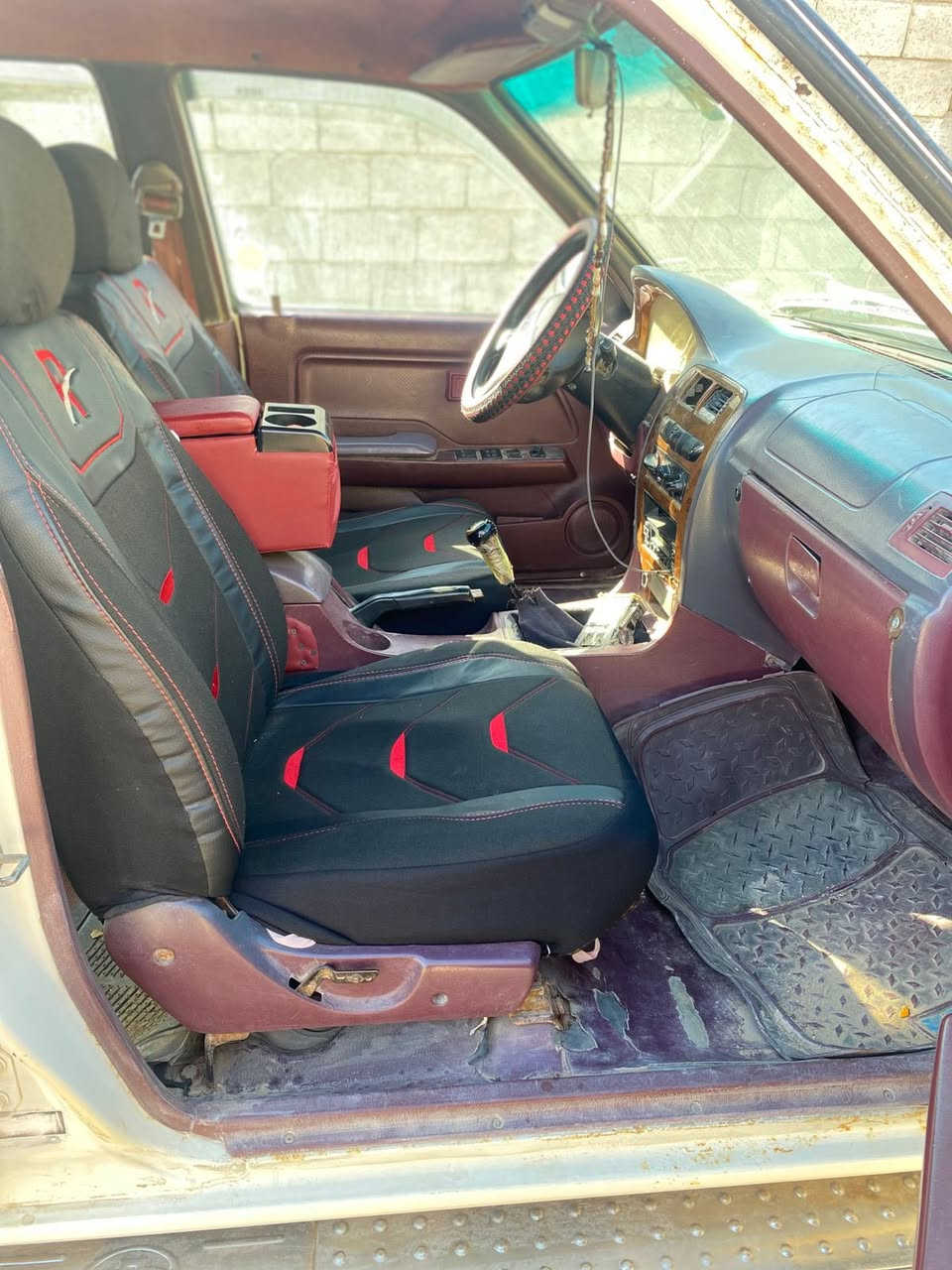 السلام عليكم
سياره دير ٢٠٠٩ مكفوله من الصبح والضربه خياسات قليله 
سياره كامله وناعمه صافيه التبريد بي ليك ويحتاج غار مكانها الفلوجة سعرها ٤٧ وبي مجال 
***********
