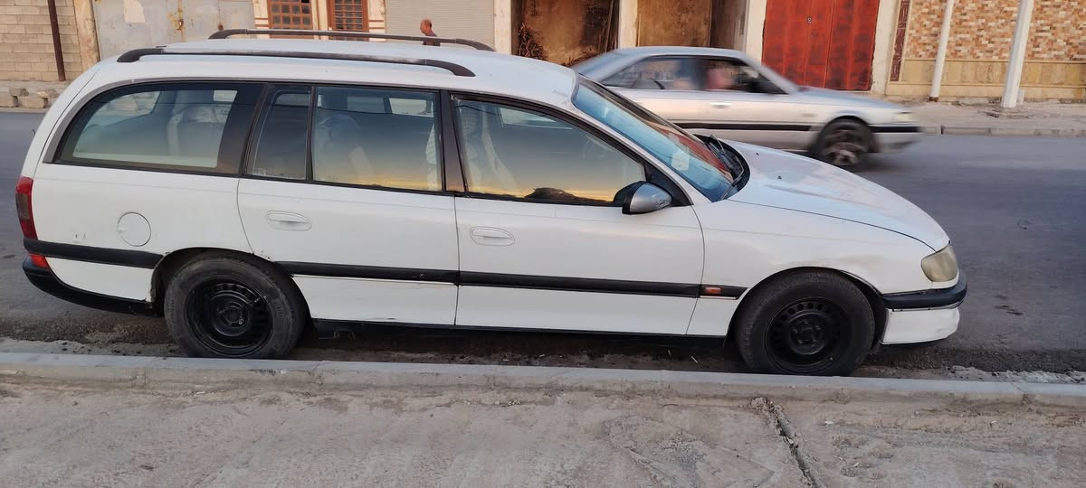 سيارة اوميگا بزون موديل1995 رقم نينوى شرط التحويل كابون بانزين مسجل مكيناة كبس يداية بوخار گير تايراة اكسن شرط والگشر گدام العين
السعر : 35$
هاتف :***********
:*********** موصل, نينوى
