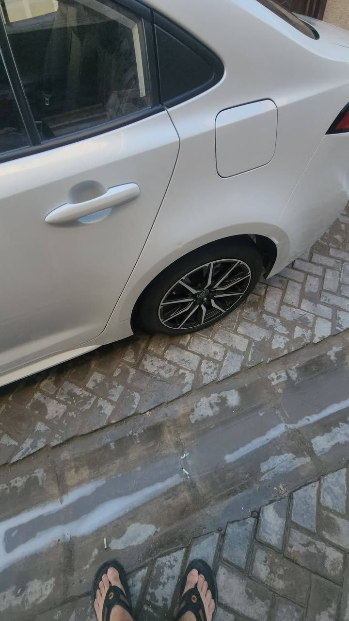 السلام عليكم كورلا S فول موديل ٢٠٢٣ هايبردفول ١/١مكفوله لاضربه ولاصبغ سياره جديده لوك اللون ابيض صدفي داخل جلدكشن كهرباء السعر١٤٩العنوان بغدادللاستفسار***********
