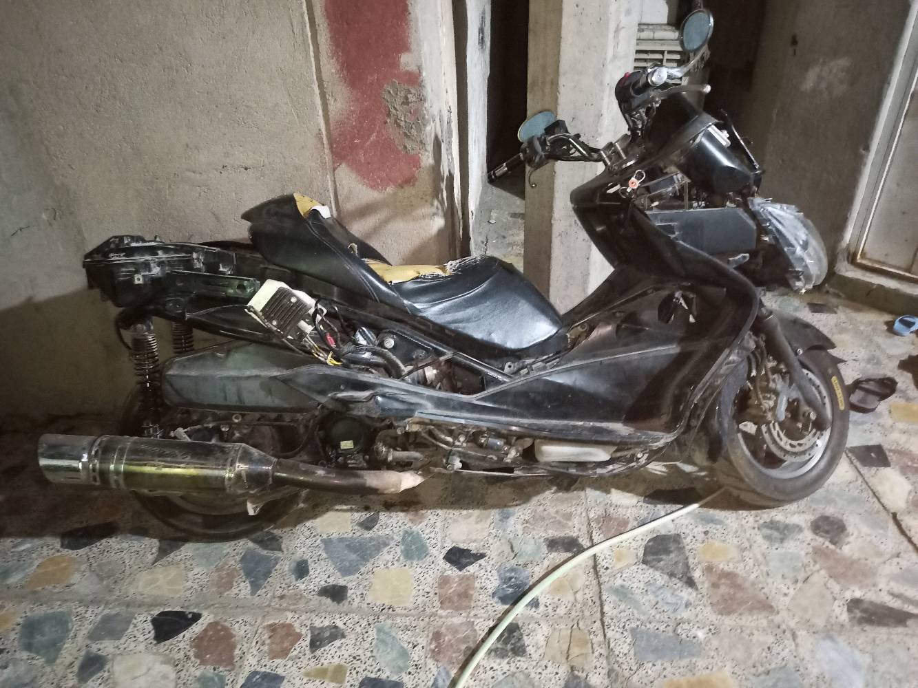 فورزه صفر 10 الدراجه ابيع كوم حديد ادير سلف بس ما تشتغل عطله بل كهربائية ابيعه على هل وضع ب450بيه مجال .الكفرات كله موجوده وأوراق موجوده وذا مراوس بدراجه ايرانيه 5كير نضيفه ميخالف
ادمن وافق
