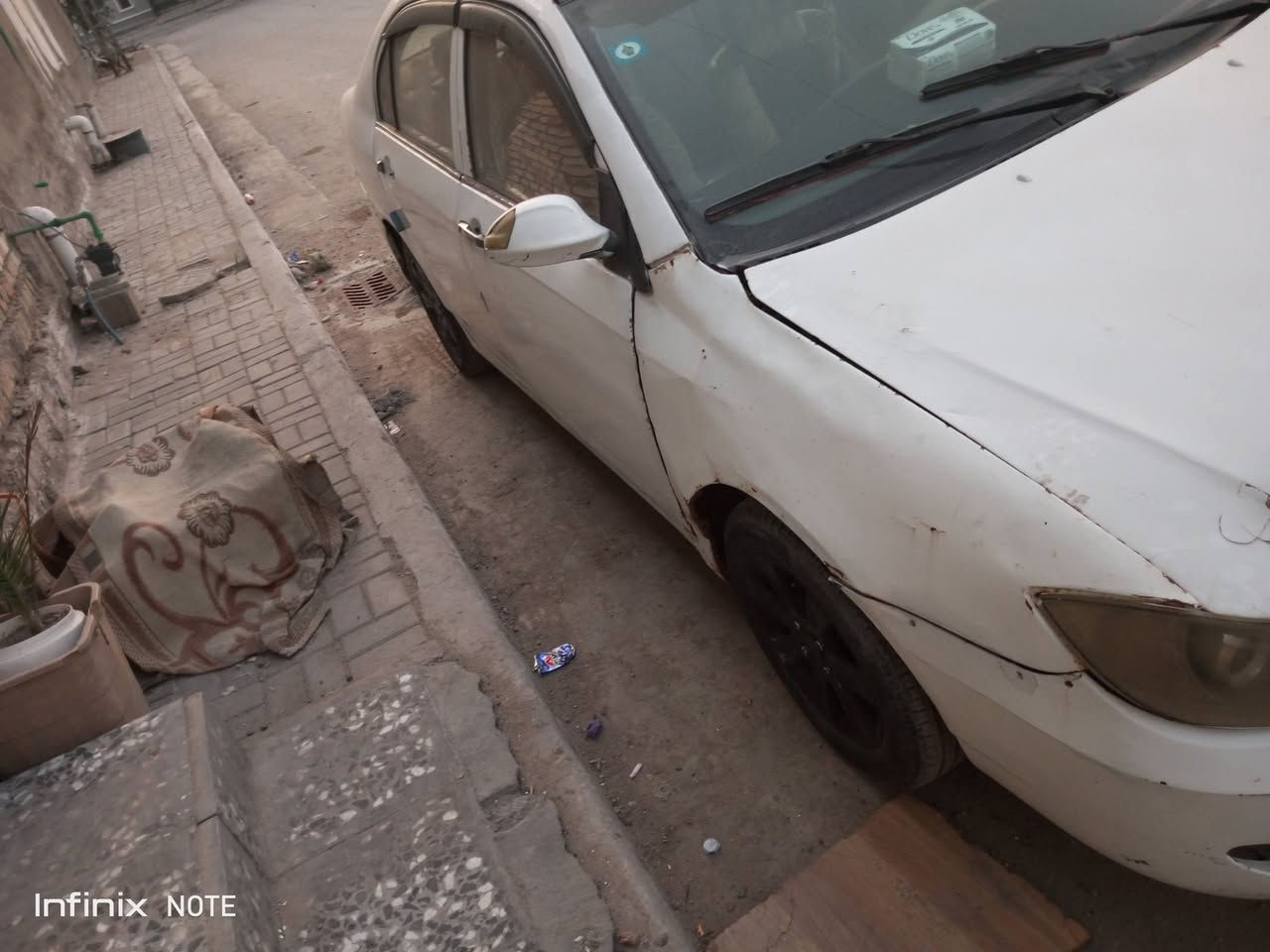 السلام عليكم البيع او مراوس سياره ليفان موديل 11 كير عادي مكينه جديد كهربائيات كله شغاله السعر 28 مكان بغداد الشعب رقم ***********
