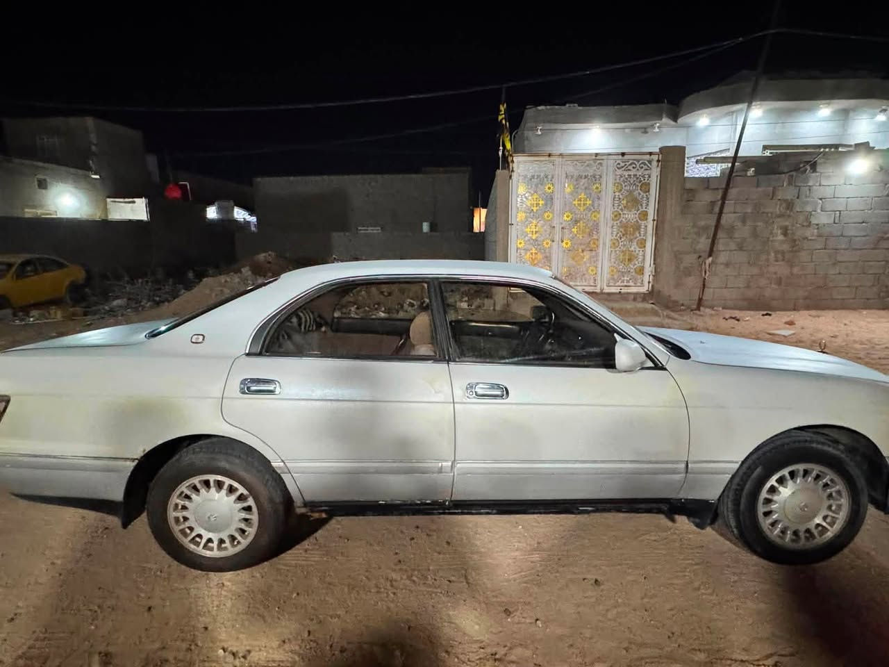 سلام عليكم للبيع فقط بطه منفصل موديل ٩٥ مكفوله من الضربه والكصه ومكفوله المكينه وكير واكسل السعر ٥٥ وبيها مجال مكاني بصره سفوان 
***********
