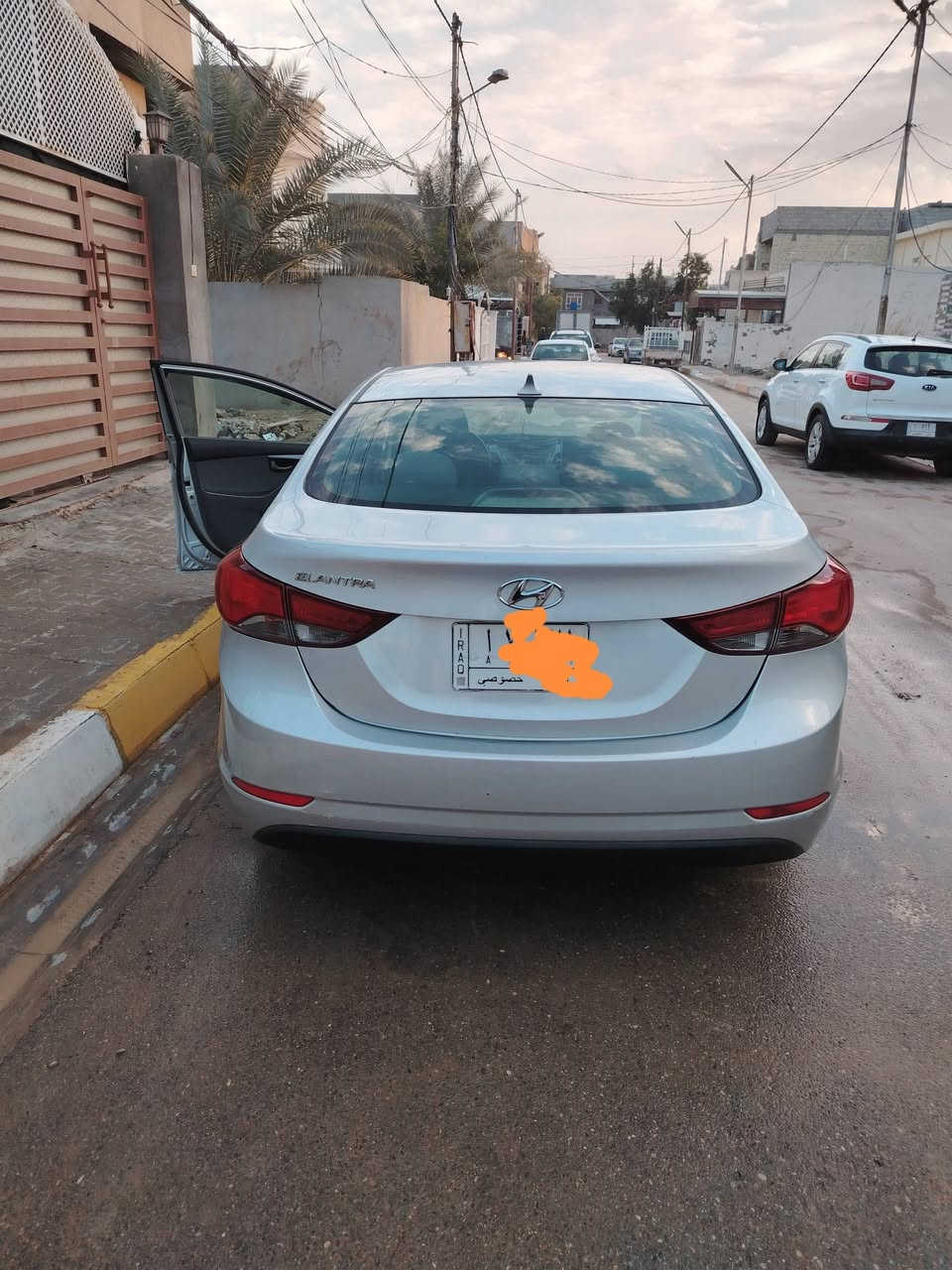 السلام عليكم. سيارة النترا موديل ٢٠١٥ ضرر بدون دواخل شرط مكينه وگير مكفول تدفئه وتبريد مكان السيارة بعقوبة للاستفسار يتصل ***********
