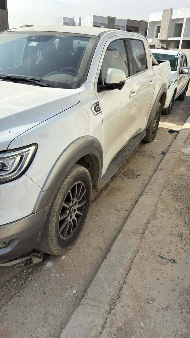 للبيع
بيك اب گريت وول باور 2021 
رقم نينوى (  ) تحويل ثاني يوم
اعلى فئة مواصفات ( Luxury 

محرك 4 سلندر حجم 2000 توربو بانزين 196 حصان 
گير اوتوماتيك الماني ZF ( 8 نمر )
السيارة اعلى فئة مواصفات  ( Luxury ) مواصفاتها جداا كثيرة راح اذكر جزء منها ( شاشة كبيرة نڤيكيشن ، ٤ كاميرات ، نقاط عمياء ، رادارات ، حساسات امامي و خلفي ، بصمة ، تشغيل عن بعد ، دفع رباعي دبل اكسل، ديفلوك ، ٣ انظمة قيادة ، تبريد قطعتين ثلج ، كشنات جلد نابا و الامامية كهرباء ، سيمي اوتو بارك ، لايتات عدسات زينون ، اوتو هولد ، درج خلفي، سلايد روف ، شاحن وايرليس، تدفئة كشنات و ستيرن ... الخ )
سعر 170 و يرهم مراوس بفورتي او النترا
للإستفسار الاتصال على الرقم ***********
