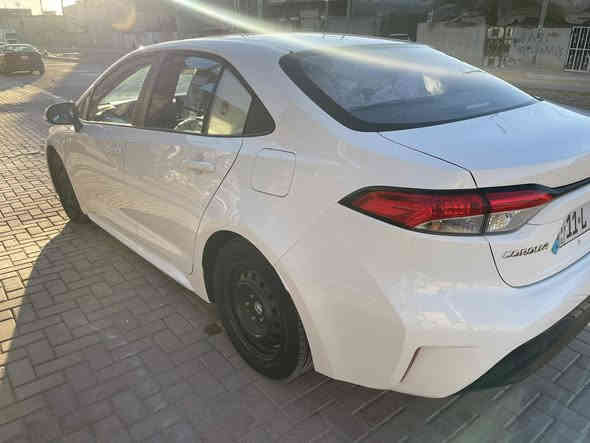 السلام عليكم ✨
كورولا للبيع 2024 هايبرد 🔋🚗
مكينة 1800 ⚙️، لون أبيض 🤍، مكفولة على وضع الشركة 🛠️
التحويل ثاني يوم 📄، رقم بغداد 📍

ماشية فقط 7562 كيلو 🛣️
 • الجام مغلف برايز درجة أولى 🪟✨
 • الأرضية مغلفة درجة أولى 🛟
 • الدشبول والأبواب مغلفة شفاف 🔒
 • الكشن مغلف درجة أولى 💺
 • الجنطة مغلفة بالكامل 🎒✨

السيارة ما مشتغلة تكسي 🚫🚕
استعمال بيت نظيف جداً 🏠✨

ملاحظة بسيطة: خدش ناعم بقدر الإصبع على باب خلف السائق، ما يبين ✔️🔍

السعر 155 وبمجال بسيط جداً 💵
حك الجية 🔧

📌 غير متواجد على الفيس… التواصل فقط هاتف
📞 ***********
