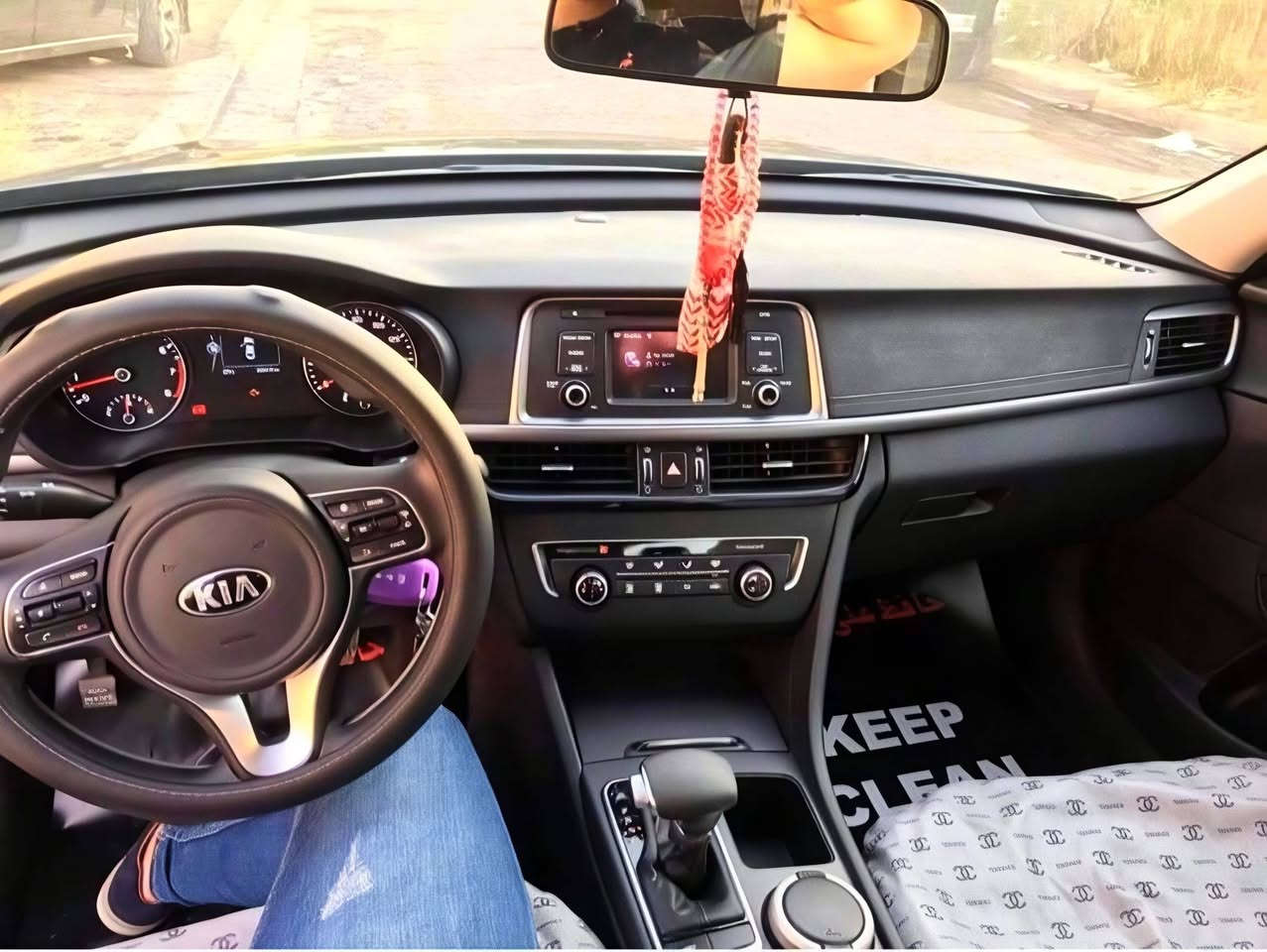 السلام عليكم
من رخصة ادمن الكروب
كيا اوبتيما ٢٠١٧ وارد امريكي
ماشية ٥٨ الف ميل قابل للزيادة
سيارة نظيفة وضررها فقط جاملق جهة السايق الخلفي
وبيها تعديل بارد موضح بالصور
مواصفات اعتيادية
رقم اربيل باسمي
تريد وكالة او تحويل حاضر
مكانها البلديات قرب مرور البلديات
ممتواجد عالفيس الشراي يتصل واني بالخدمة
رقمي ***********
السعر ١٣٧$
