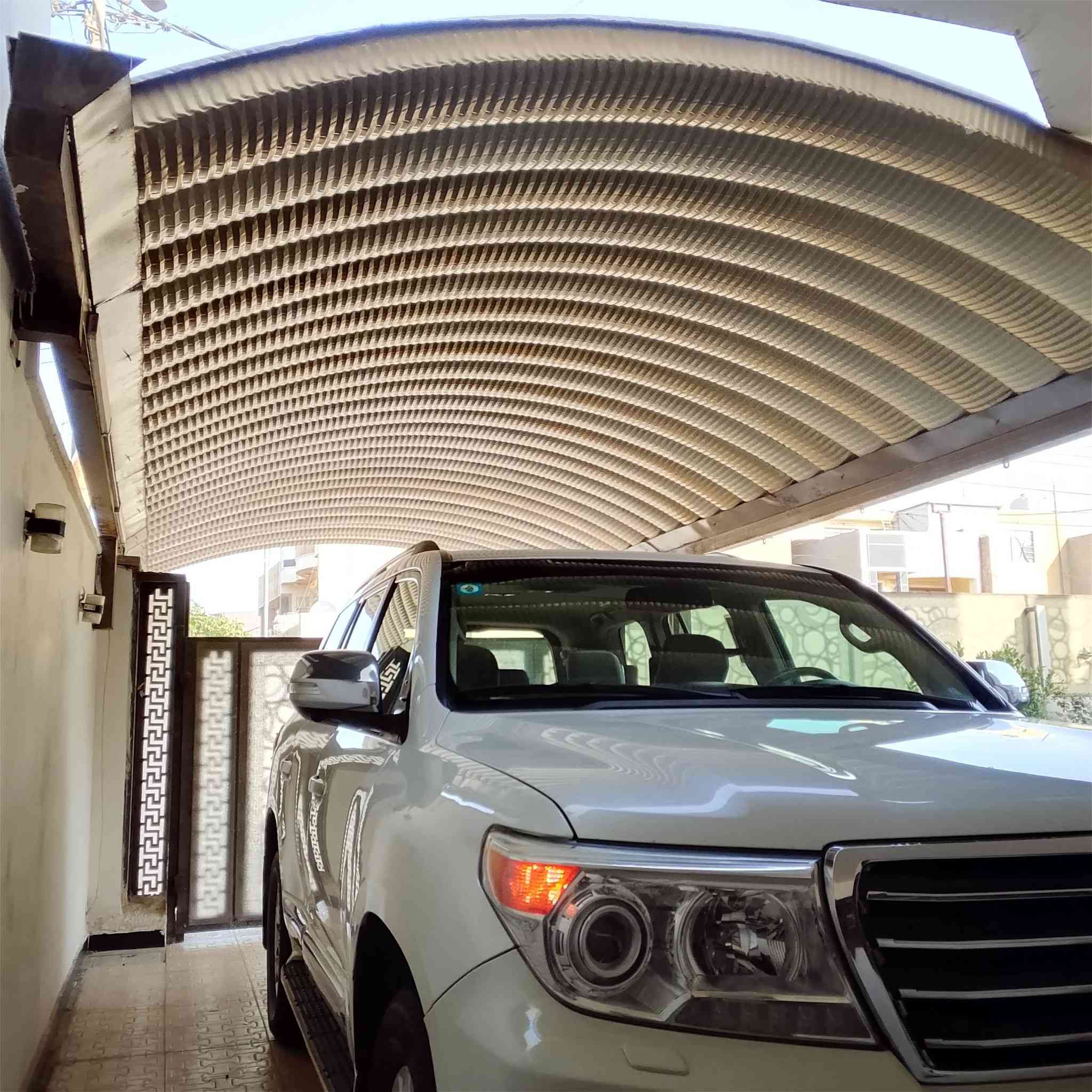 السلام عليكم 
لاندكروز 2015 بريم ام الطفايه فول مواصفات معروفه GX.R
سياره كفاله محرك كير بيه فقط هلال الخلفي صبغ وجاملغ بارد وبراغي باببتين مرخايات سياره احلا من الصور مال جناي جديده خمس كامرات 5 وياهه بصمتين ومسجل مالته  موجود
السعر 375 بيع او مراوس
مكان بغداد الكرخ
***********
