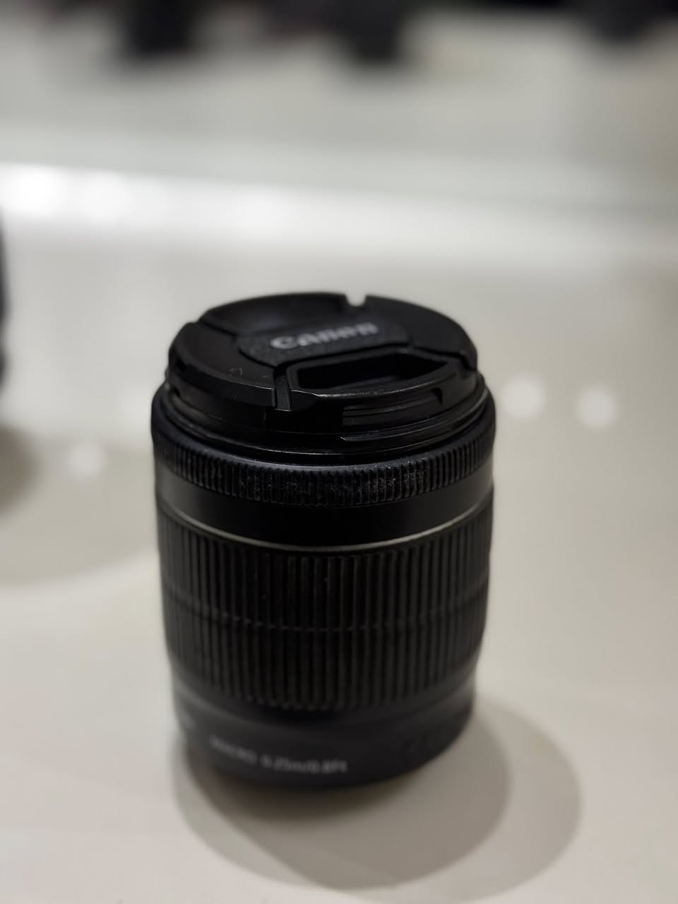 كاميرا كانون 
1300D
كاميرا بنظافة 90‎%‎ جديدة استخدامها فقط مناسبات وسفرات  محدده كلش يعني لا محل ولا مال مصور استخدام شخصي 
تصور صور و مقاطع فيديو
عدسة 
زوم 
وكب زوم 
كب للبطاريات 
غلاف حماية 
شاحنة مالتها الاصلية 
بطارية عدد 2 
كامرة جيدة ونظيفة جداً الله شاهد كارتونتها موجوده مالتها 
وجنطه لمحتوياتها موجوده وياها 
وياها HDR نقل للجهاز 
الله شاهد عليه يمكن كل سنة لو اشغلها اخذ بيها صور لو تبقى مضمومه 

للشراي فقط يتصل جزاكم الله خير الجزاء 
 موجوده واتساب واتصال ***********

* غير متواجد على الفيس
