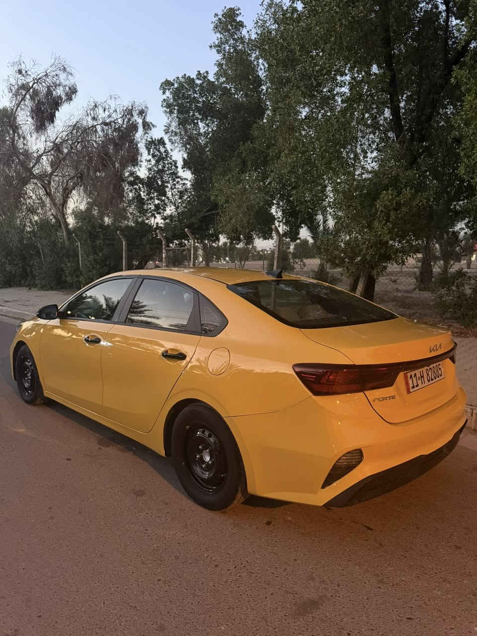 ‏سلام عليكم كيه فورتي للبيع وارد امريكي موديل 2023 صور الحادث بل منشور جاملغ وبنيد + جاملغ خلفي بدون دواخل بدون اي ضرر داخلي
مواصفات نص فول محرك 2000 دوش 
اضافه منضومه غاز
سنويه باسمي مصفره هيئه وغرامات 
 مكانه بغداد
السعر 134$

‭0770 681 4115‬
