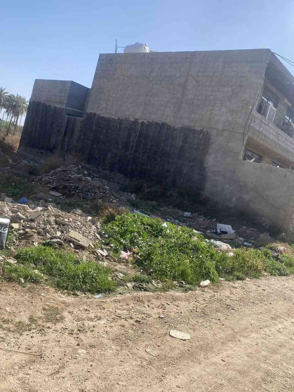 سلام عليكم قطعة ارض ١٠٠ متر
واجهة ٥ نزال ٢٠ سند ٢٥ صرف
تحويل مباشر بستان غالب قرب جامع بر الرحيم
سعر مناسب بدون دلال ارض مالتي ***********
