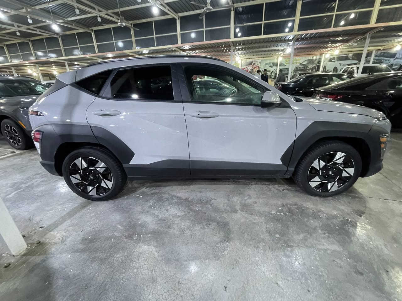 هونداي كونا
موديل 2024

وارد  امريكي 

‏ اللون  اسمنتيه

بدون رقم  / رقم أي محافظة 

محرك 2000

     1000 mi ماشيه

بصمه  /  تشعيل عن بعد / سايد بريك بصمه /

‏سيارة فول مواصفات   عدا  الفتحه ￼ 

بدون حادث /حادث بأمريكا نسبة غرق سيارة ￼

شغالة سيارة جاهزة 

‏صور الحادث في المنشور 

‏ مكان واسط كوت 

‏الاستفسار   ***********
