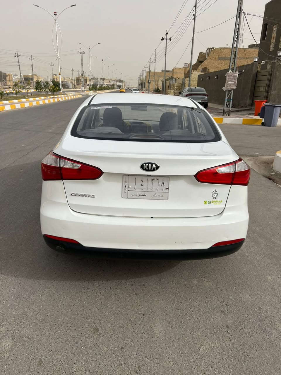 السلام عليكم رمضان كريم 
كيا سيراتو 2016 وارد خليجي مكفولة ضربه وصبغ وتبديل وشخط عدا الدوسة طخه حره ب اسمي مداور ثاني يوم مكينة 1600دوش مامفتوحة نص فول شاشه كامرة دواره اشاير مري دواخل صاج 
جاهزه حداده وتخم تاير تبريد احلا من الصور السيارة ماشية 200 حقيقي جرس دك 120 
السعر:133 وبيه مجال ترهم مراوس
مكاني:الناصرية مركز 
*********** واتساب
