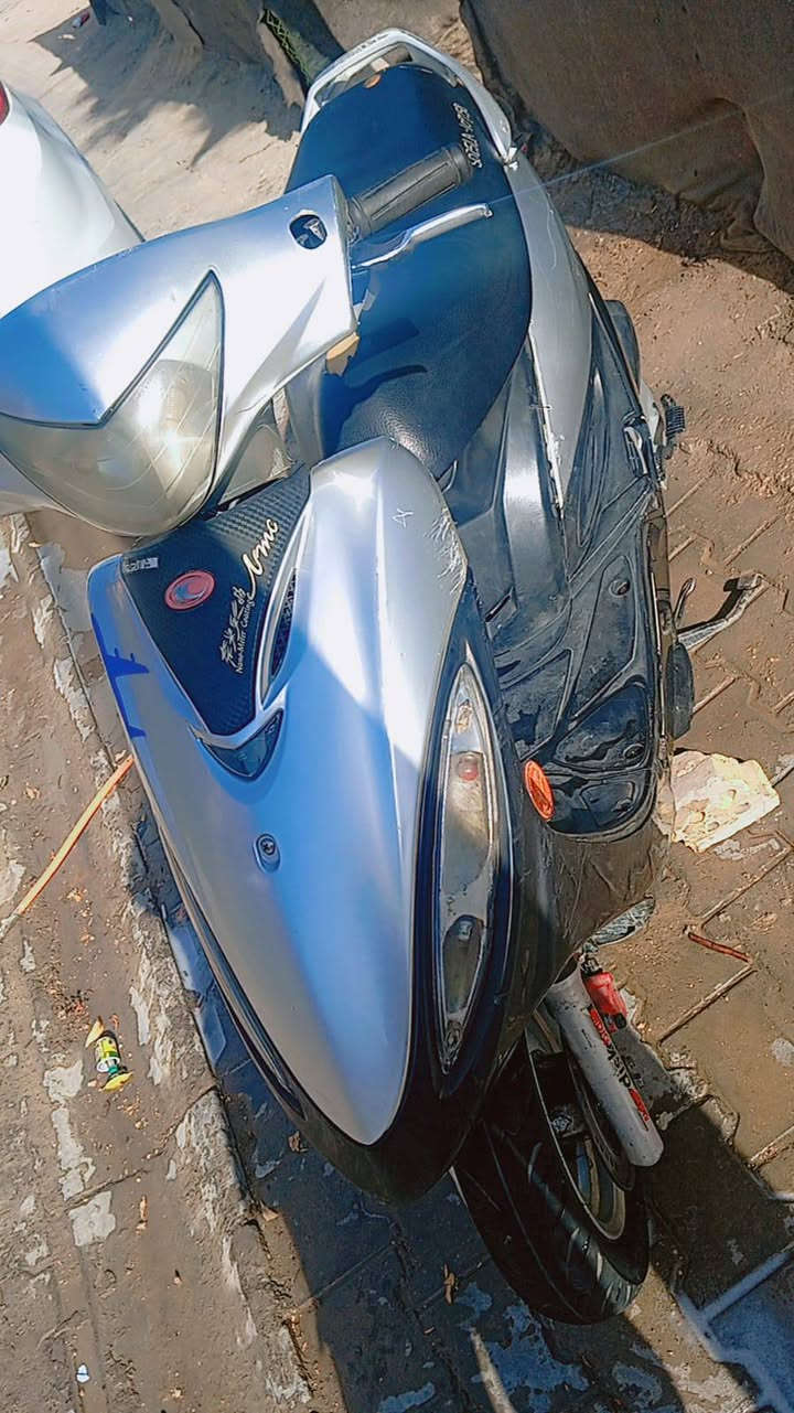 السلام عليكم
دراجه للبيع 
اشاير زنون رماش لد 
تخم تايرات جديد 
دراجه خير من الله 
صار سبوع من مجفته 
السعر 350 قفل 
مكاني نجف الاشرف 
الموشراي لايكسر بل سعر


**إذا كنت صاحب هذا الإعلان وتريد حذفه لأي سبب، رجاءا أرسل رسالة إلى الدعم الفني**