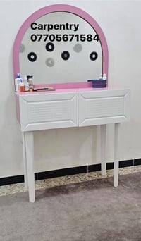 اعمال نجارة حسب الطلب  تصميم و تنفيذ جميع احتياجاتكم من كاونترات & كوم...