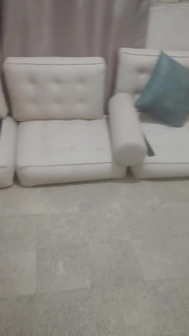 ديوان ارضي جالد درجه اواله ضهر وارضيه كواشت ويه وتجوات شكم قطعه تريد مواجد وإذ تريد متر هم مواجد سعر خاص عنوان ديالئ بعقوبه المجمع صانعي نضافه ٩٥بال ميه اي خلال مابي


**إذا كنت صاحب هذا الإعلان وتريد حذفه لأي سبب، رجاءا أرسل رسالة إلى الدعم الفني**