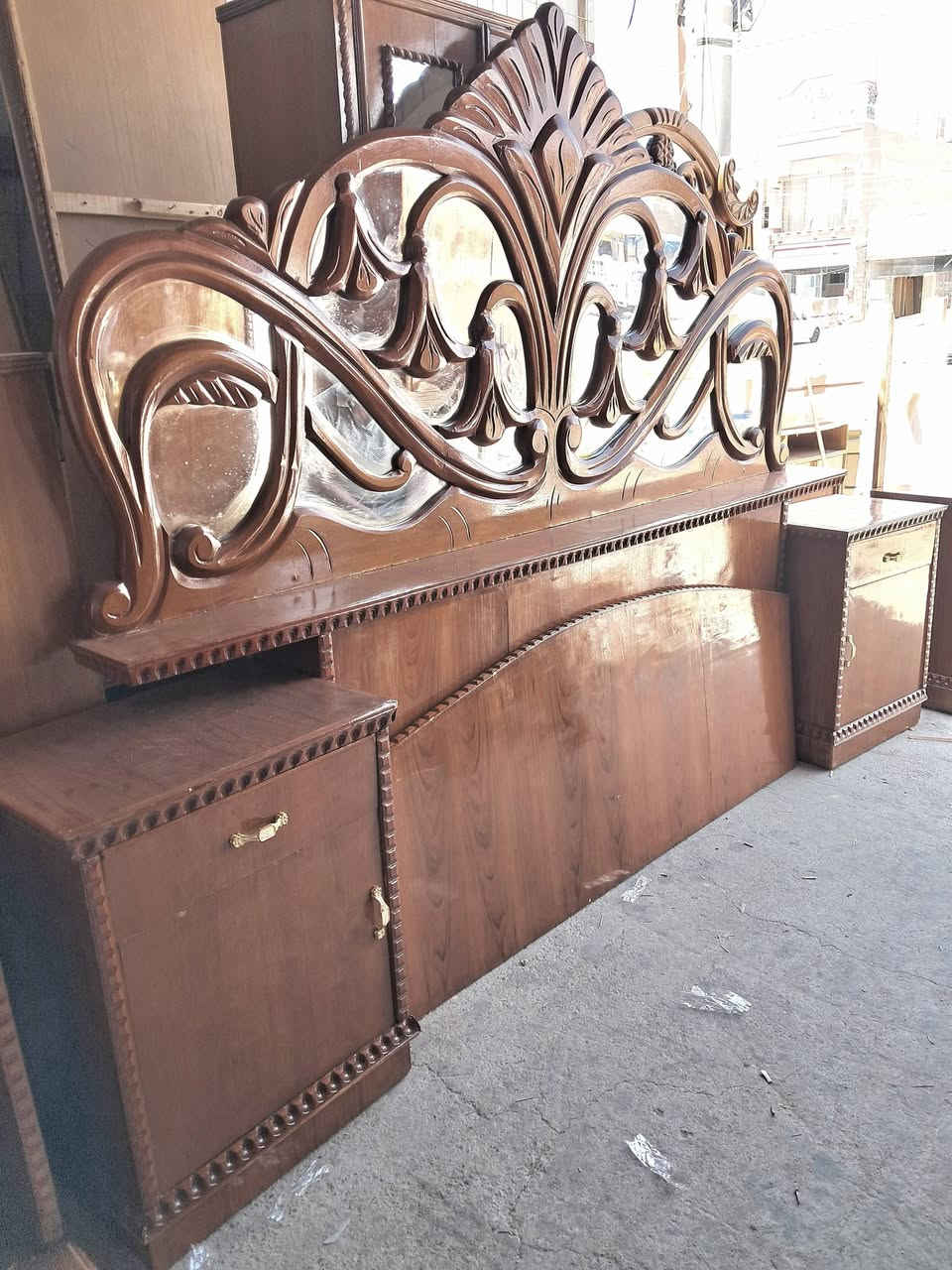 عرض خاص غرفه نوم 650الف فقط مستعمله تسكام فول عرض الباب 60استندر 5 ابواب وملحق غرفه حلوه ومرتبه اي استفسار خاص او الاتصال ***********
***********واتساب 

بالعافيه عل ياخذها
