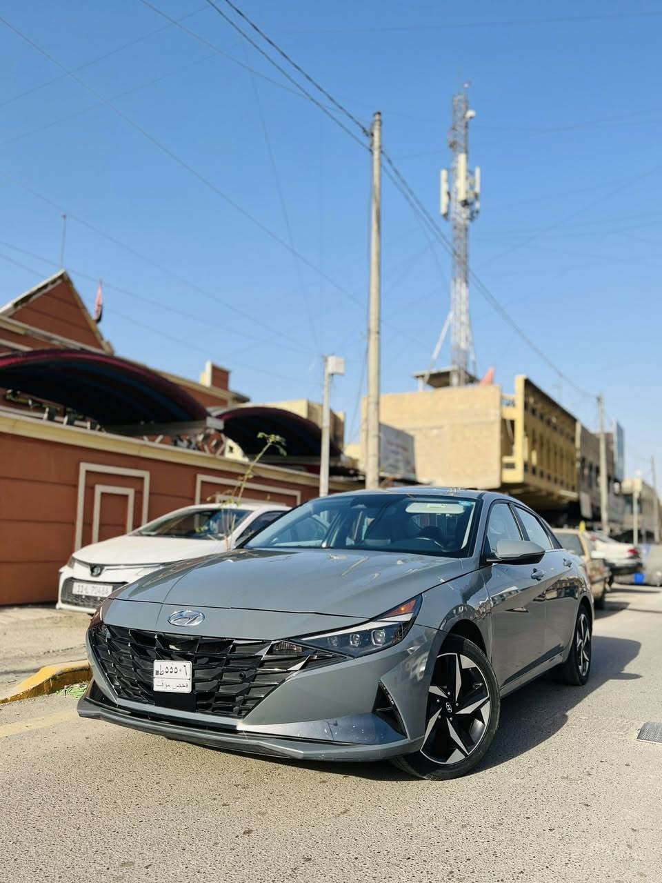 السلام عليكم
هونداي النترا 2023 لمتد 
فول مواصفات 1/1
فتحة سقف
اشاير مري
شاشة كبيره
تشغيل بصمة 
بصمة ابواب
تحكمات ستيرن
انضمة قياده
تحديد مسار
كشنات جلد
كشنات كهرباء
توقف ذاتي
اوتو هولد
سايد بريك دكمه
حساسات خلفيه
وباقي هواي مواصفات
مكينة 2000 دوش
ملاحظة : ( السياره مرقمة بغداد ترقيم جديد ) 
بيها فقط جاملغ مبدل وباب السايق بي شويه تصليح والبنيد كذلك بي تصليح قليل صور حادث خاص
ماشية : 33mi الف
السعر : 159$ بيها مجال بسيط
العنوان : بغداد الحريه
للاستفسار : هـ  ***********
