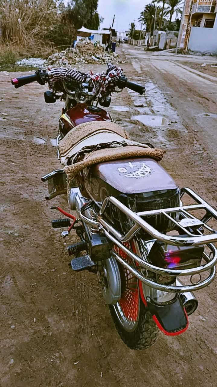 السلام عليكم دراجاة للبيع الموديل 2024 للبيع السعر 650 وبيهة مجال بصيط حك الجية مكاني بعقوبة ***********
