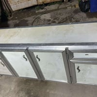 كاونتر ثقيل • مبطن المنيوم • مكانه سويب