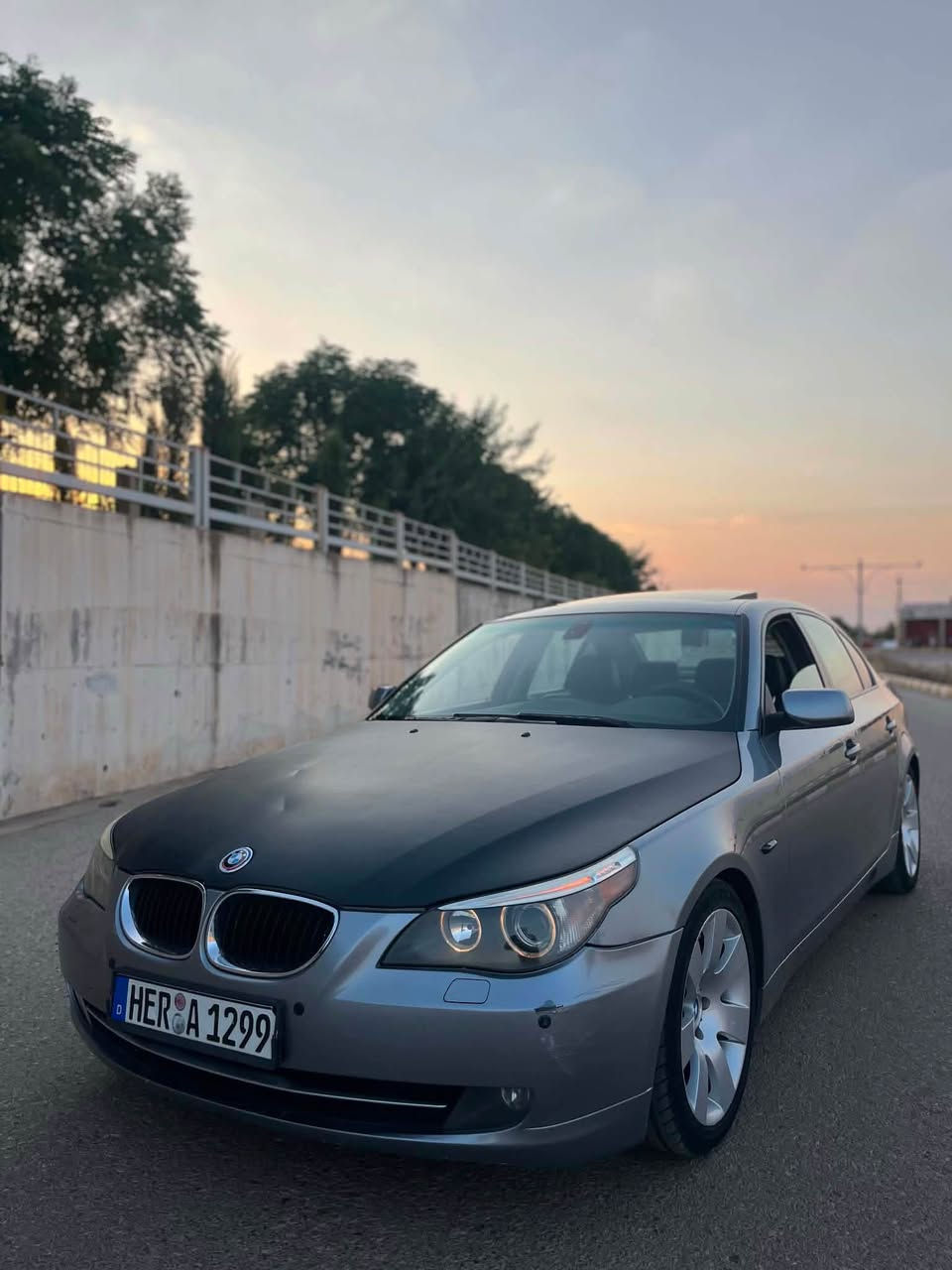 Bmw 530i 2005
بو فرؤشتن سه ياره كه كودي بو كراوه 
نوزل كورت
سلايت
كوشن جلد
كوشن كاره با
كوشن خه زن
حاسه
گيرو مه كينه به شه ره تي ١٠ فيته ر 
بوياخي عيراقي نيه سه ياره كه تازه و 
جوانا ريكو پيكه 
سه عرشي 83 گه لاو معامه له يه كي كه م 
*********** حلبجة, السليمانية
