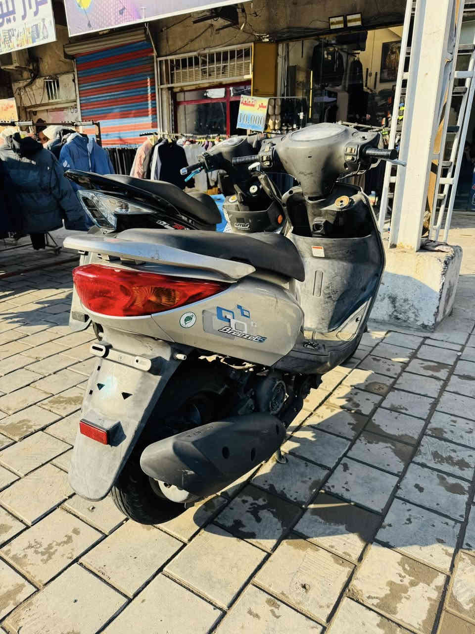 سلام عليكم 
بريز بغبغاء ياباني لبيع 
دراجه كفاله عامه 
ساله عشر تيام من نازله 
دراجه خير من الله شلعه ومعدل يخبل 
سعر الدراجه 1200 وبيه مجال لطيبين 
مكاني الامين الثانيه 
موجود واتساب ورصيد 
***********
