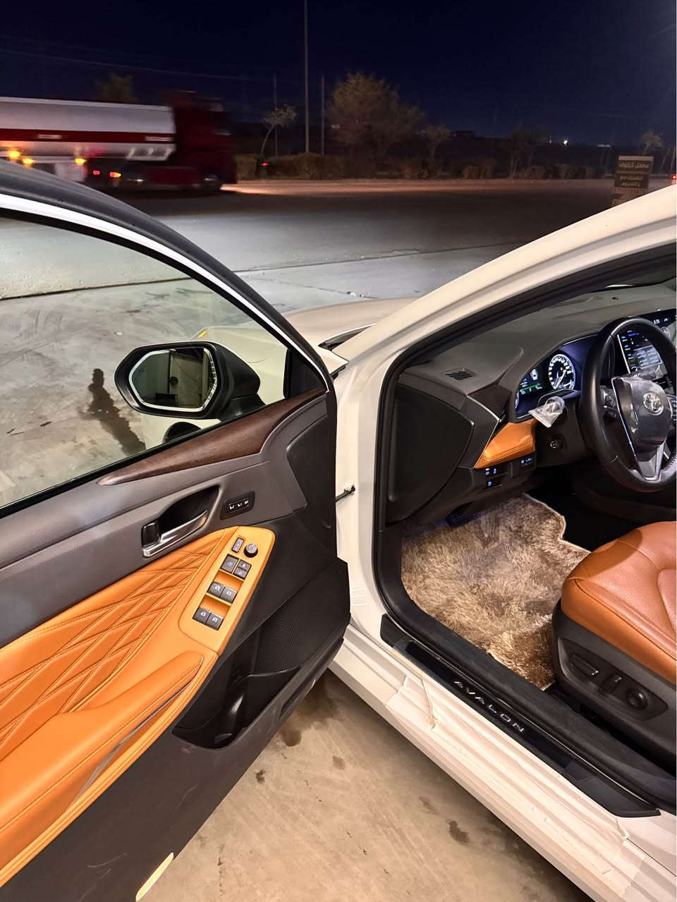 السلام عليكم
افلون 2022 لمتد ماشية 18 الف اخت الزيرو
فول مواصفات للاخير 
رقم سليمانية تحويل ثاني يوم
مكفولة كفالة عامة 
بدون صبغ بدون بارد بدون حالوب 
عنوانها كركوك 
هـ:*********** كركوك, العراق
