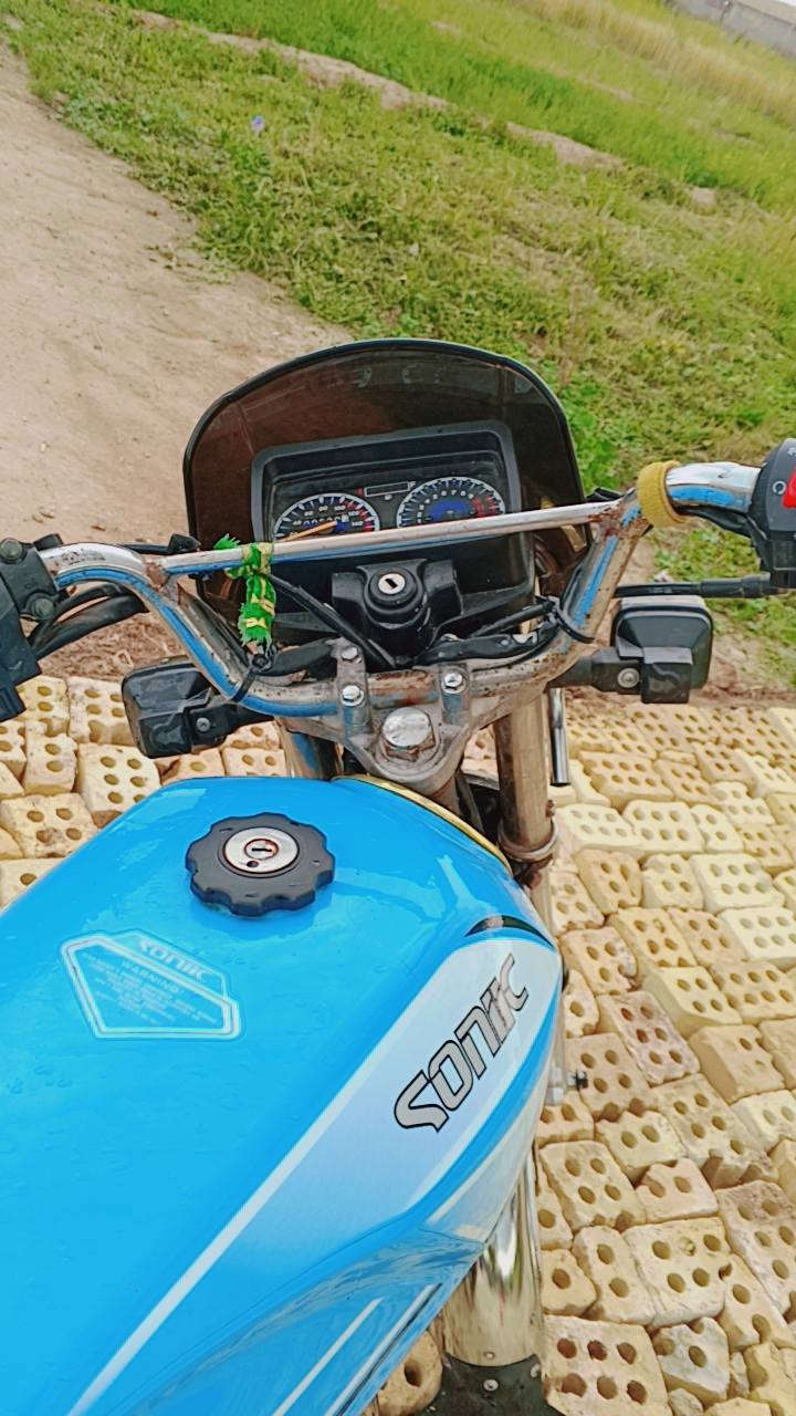 سلام للبيع يراني موديل 17محدثه 25كهربائيات كامله اي نقص مابيهه دراجه خير من الله مال جناي السعر 325وبيهه مجال ***********بغداد حي النصر
