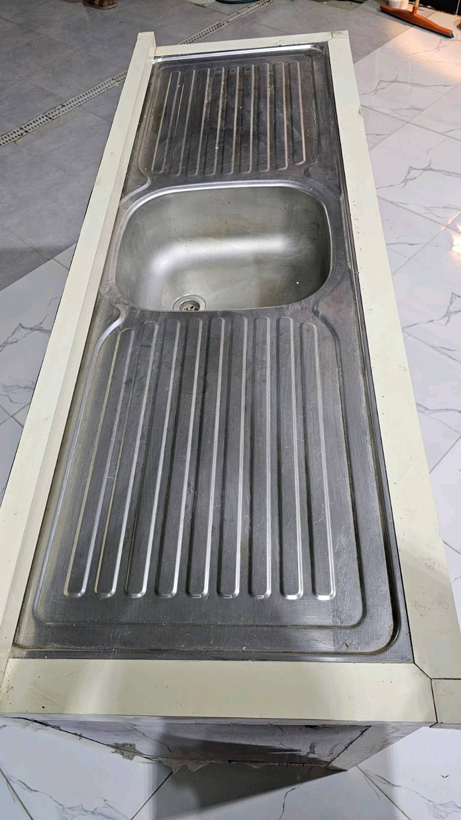 ديالى بعقوبة مقابل عمليات ديالى سنك قياس متر ونص للبيع نضيف