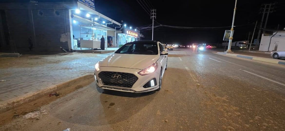 سوناتا 2018 فول  مواصفات رادار جانبي كشنات جلد 
شاشه حجم كبير شفتات سرعه كروز مثبت سرعه صور الحادث موجوده 
ماشيه 84 الف  بيها بعض الملاحظات تكشير بسيط بنيد وجنطه مصبوغات شركه القماره مغلفه فابلون اسود بيه بدايت لاستيك ولف  تخم تاير جديد السعر المطلوب 130 قابل للتفاوض  اي استفسار ***********
