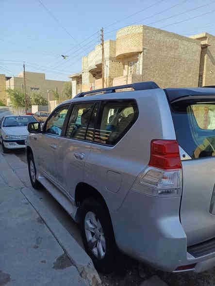 السلام عليكم 
برادو 2010 أربيل البيع 
هزه وفحص ورقام جديده باسمي
محرك 2700  اربعه سلندر مامفتوح بلادي
مكفوله من الحادث فقط دعاميه اماميه صبغ.  إثر شروط
السياره جاهزه 
السعر 215 ورقه
***********
بغداد المشتل
