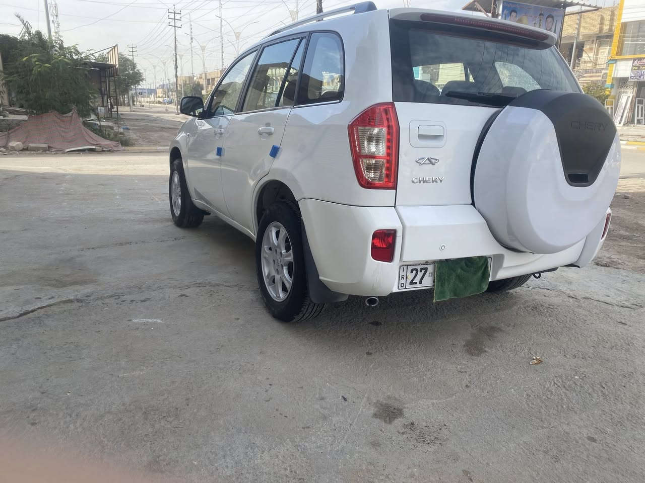 السلام عليكم تيكو٢٠١٤ كير ميكانيك المرغوب مكفوله من الضربه والصبغ والتبديل والخياس محرك وكير حداديه تبريد كله شركه ماشيه ٩٤ كم تخم تاير جديد السياره بسمي تحويل مباشر سنويه لل٣٠ السياره جديده وجاهزه من كلشي رقم ذي قار مكاني ناصريه *********** السعر ٧٣ وبيه مجال ؟
