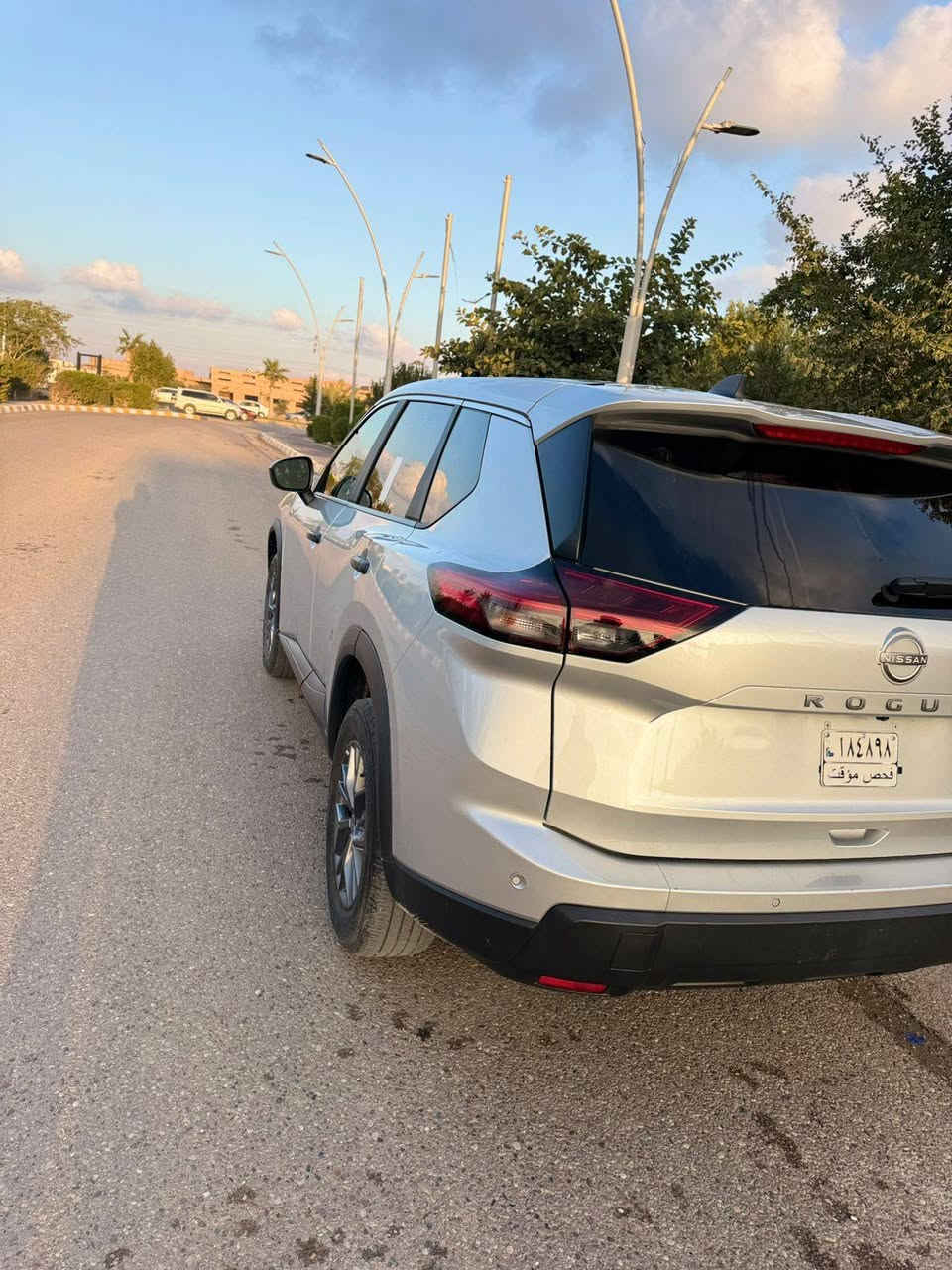 السلام عليكم
للبيع نيسان روج 2024
السعر 161$
ماشيه 35k
رقم منفيس شؤون تترقم بكل المحافظات مدفوع الرسوم كامل فقط تنقل ملكيه بأسم المشتري 
اللون رصاصي سلفر 
مواصفات حلوه
قطعتين تبريد فول تحكمات
شفتات 
كروس سرعه
تدفئه كشنات
كير شرط بدون عيب
محرك شرط بدون عيب
⛔️حادث بسيط بنيد فقط والباقي مكفول شرط السونار 
سياره جاهزه مابيها اي نقص مكان السياره تكريت 
للاتصال ***********
