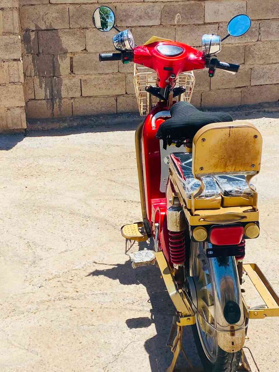 سلام عليكم
ماطور اخوين للبيع بطاريات جديده ع فحص

تايرات جديد ماطور نضيف مابي اي نقص مثل ماموضح 
بصوره. السعر350وبي مجال 

عنوان :الفلاحات النساف 

رقم الهاتف:***********
