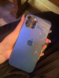 ايفون 12 برو ماكس • ١٢٨ • مكسور الضهر