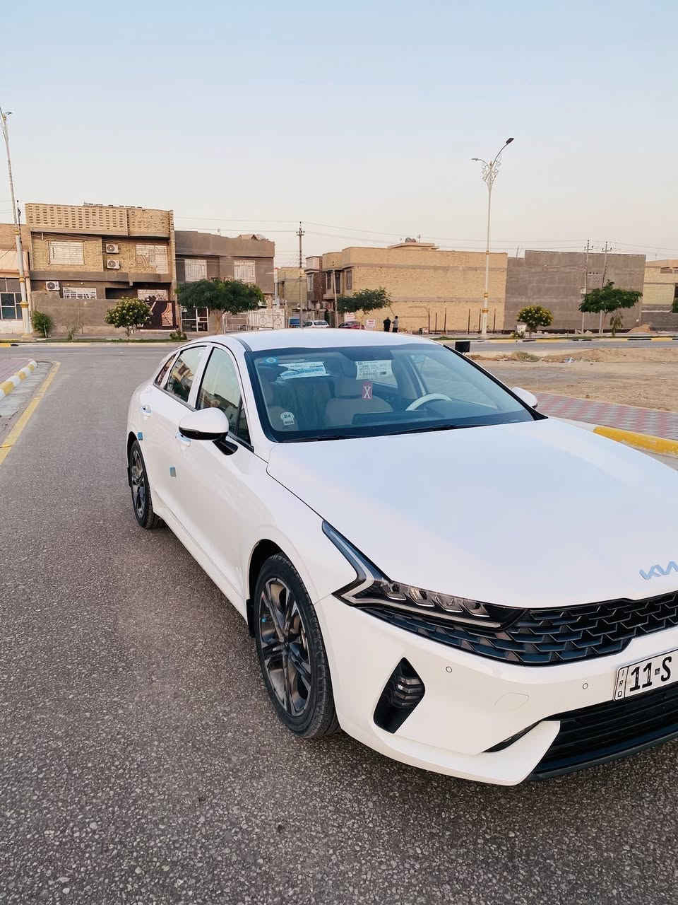 سياره للبيع

كي فايف 2023 شكل جديد لون ابيض خليجي  مكينه 2000 دووش رقم بغداد دولي سياره ماشيه 50 جديده طخم تاير حداديه مواصفات فول عدا الفتحه تشغيل عن بعد سياره جاهزه من كلشي  

مكاني كربلاء قرب مجمع الدره 

السعر  195 وبيه مجال 

ملاحضه // سياره بأسمي تحويل ثاني يوم

***********
