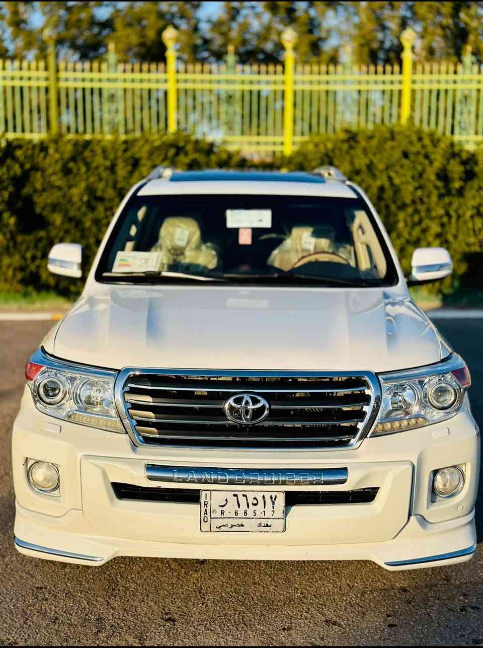 السلام عليكم ♥️ 
لاندكروز 2013 
الفئه : بريم 
حجم المحرك : 6 سلندر  
عدد المسافات 112 الف حقيقي 
كفاله عامه 
——————-
الموصفات 
*شاشه 
*مري شفط 
* بصمه ابواب 
*كامرا خلفيه  
*زراك لايت 
*حساسات خلفيه + اماميه 
* ثلاجه 
* كشنات 3 حركات  
* 8 ايرباكات 
* 3 قطع تبريد 
___ 
سياره بيها بارد اصبع بجاملغ فقط وباقي كفاله سونار موجود بيها راسلني وتساب ادزلك سونارها 
السياره نضيفه كلش 
السعر 355 وبيها مجال 
مكان السياره بابل 
***********
