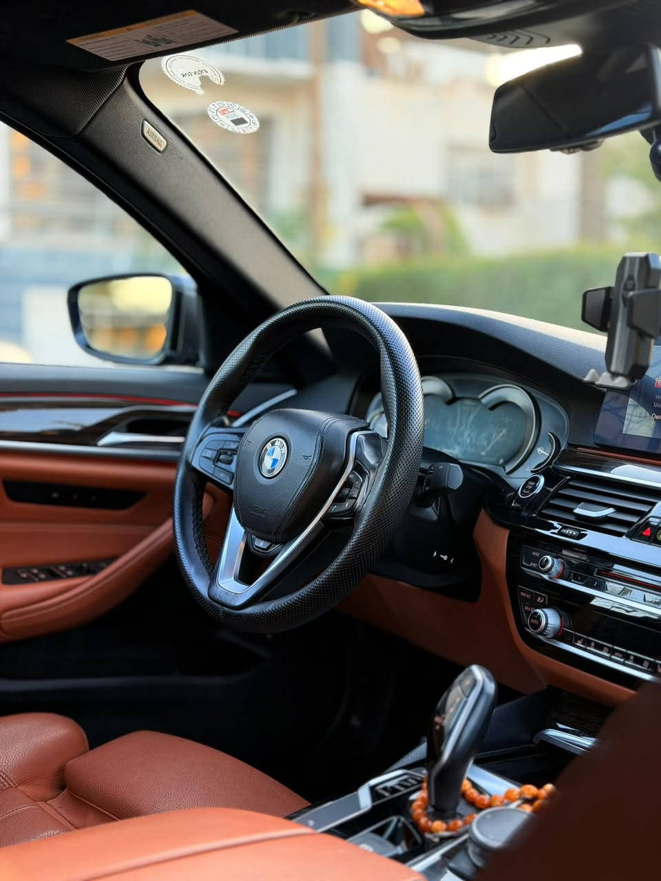 السلام عليكم
BMW 530 2019
رقمه اربيل الجديد. 
المواصفات:
- فتحه بالسقف ( سلايد)  
- نظام القيادة الذاتية
- كاميرة خلفية بدقة عالية 
- رادار لقراءة خطوط الشارع
- رادار جانبي
-  شاشة وسطية لمس بقياس ١٣ انج 
- نظام اطفاء السيارة في الاشارات 
-مقاعد فول تحكم كهربائية
 - انارة داخلية  
- اضويه اماميه Adaptive LED
- نظام النقطة العمياء 
- نظام Auto Hold
- انظمة قيادة متعددة ( SPORT + COMFORT+ ECO ) 
- ايرباك + ABS + ESC
-  بصمة تشغيل
- حساسات اصطفاف ( امامي + خلفي ) 
- نظام الاصطفاف الذاتي ( اوتوو بارك)
- مريا طوي كهرباء + قلاب عند الرجوع للخلف 
- ستيرن كهربائي
- شفتات على الاستيرن  
- نظام ملاحة 
- مفتاح سمارت على الابواب الاربعه 
- صفر مسج 
- ماشية 106 الف
 صور حادث بلمنشور 
بدون ايرباك 
سيارة بدون نقص صفر مسج
السعر :248 وبيها مجال
الرقم
***********
المكان المنصور
