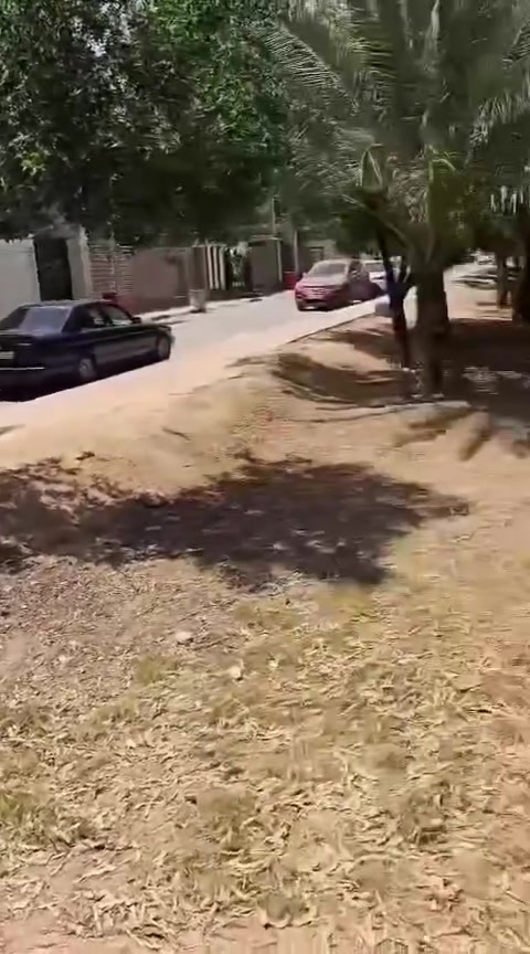 دار طابو 200م حي التحدي
واجه 10 نزال 20
البيت على شارعين وحديقه
دار بناء حديث درجه اولى من الاساس لسطح البيتونه
يحتوي 6 غرف 
مطبخ ، استقبال +حمام  ، صاله 
غرفتين الارضي واحده +حمام
.......
الطابق الاول
غرفه نوم + حمام 
غرفتين + حمام مشترك
مطبخ
غرفه 
.....
الطابق الثاني
بيتونه كبيره تصلح مخزن بوسط سطحيت
العنوان كربلاء حي التحدي
قرب روضه الاقحوان
***********
@إشارة الجميع  المتابعين @إشارة زيد مستشار عقاري بيتي الهندسي
