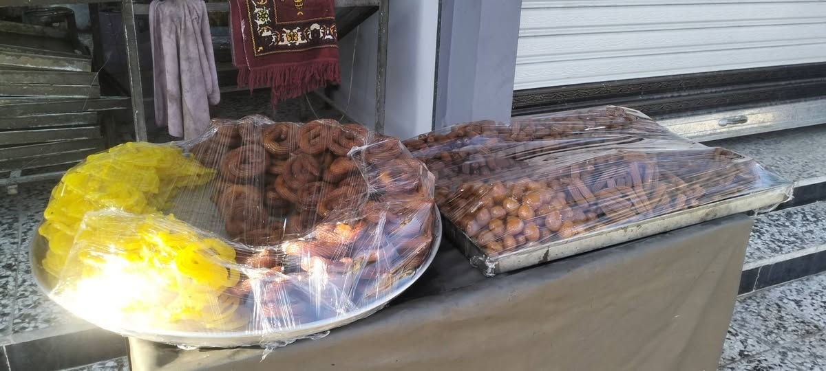 معمل حلويات الموصل 
زلابية 
بلح 
اصابع
سوارة 
عوامة 
داطلي 
 مفرد 2000
جملة 1800
حار بحار 
سومر سايدين جامع قباء مقابل الواير مان 
***********
***********
