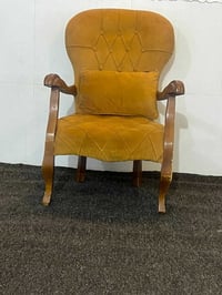 تخم تركي مستعمل نضيف سعره 300 بي مجال قليل مكاني بغداد الامين الثانيه ...