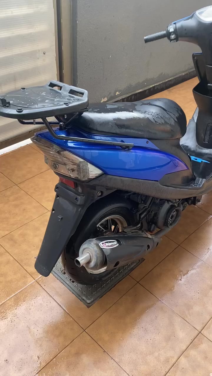 دراجه ماكس نضيفه كثر من ماتصور مابيه نقص بس ستان دراجه كفره تجاري ومكينه 55 بس مكينته نضيفه مو شلون ماجان ضمان نطي بيه  وكلشي بيه شغال وجانت متروكه دراجه مكاني الدوره سعر  500  رقمي ‭0773 377 1458‬
