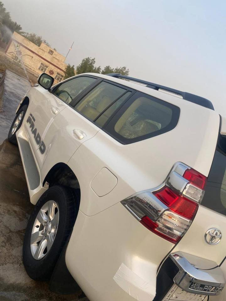 يالله
برادو 2014 VX 

السيارة جديدة بمعنى الكلمة 

ماشيه 125 الف حقيقي 

فول مواصفات 

كشنات كهرباء 

تبريد كشنات 

3 قطع تبريد 

عداد إلكتروني  (لكززز ) 

فورويل 

انضمة جبال 

مانع انزلاق 

طفاية حريق 

مري كهرباء 

طبعا السيارة 6 سلندر 

شاشة بلادي 

كامرة خلفية 

حساسات إماميه وخلفيه 

كشافات ضباب 

لد نهاري 

نضام ترحيب ب الباب  من شركة تيوتا 

تايرات جددد 

السيارة عليها إدامه كاملة من شركة تيوتا 

وبعد مواصفات البرادو ال VX معروفه واحد على واحد 

رقم بغداد وسنويه 2029

للاستفسار ***********

السعر 335 

 ***********
