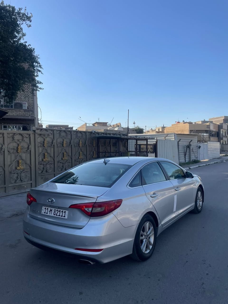 سلام عليكم للبيع سوناتا 2017 وارد أمريكي بيه صبغ جاملغ بنيد بدون دواخل ماشيه ١٣٠ الف مكينه 2400 سياره جاهزه بدون اي نقص سياره بغداد الجديده سعر 122 رقمي ***********
